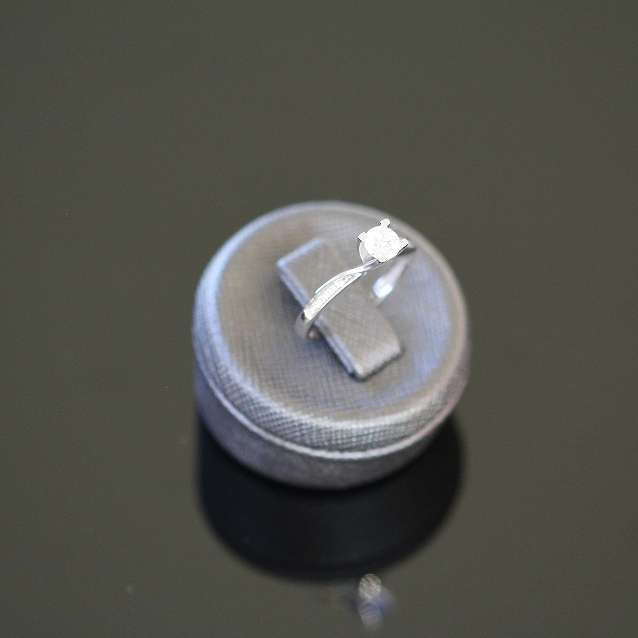 Weißgold Solitärring mit Zirkonia 585/- Goldring EXR4139