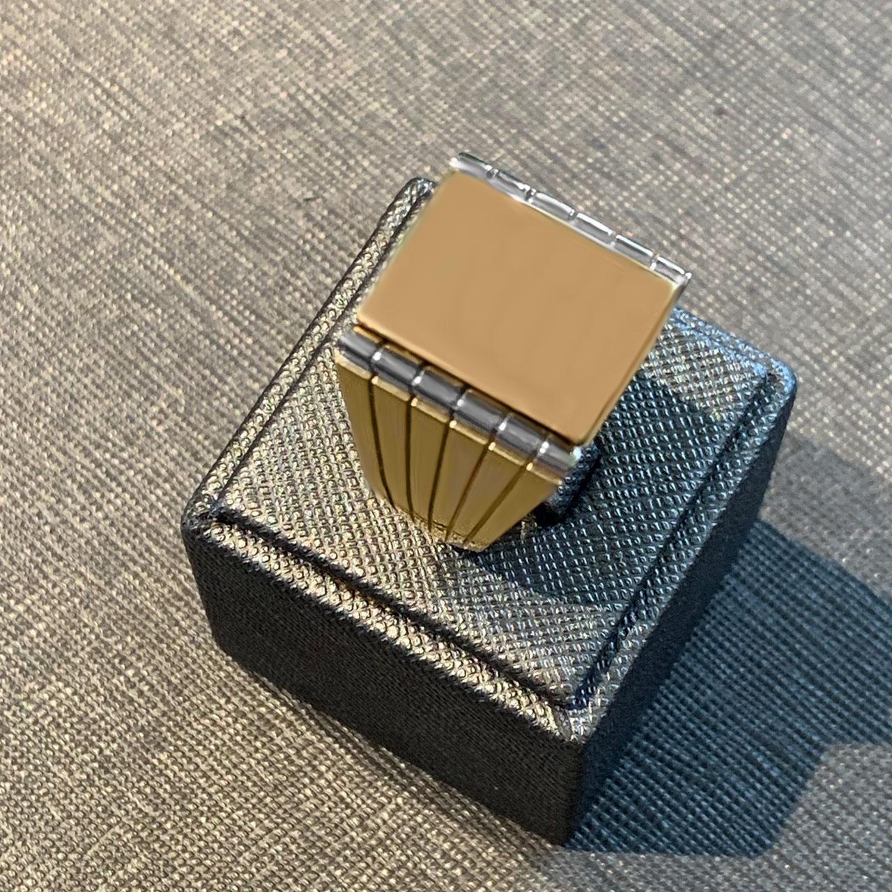 Massiver Siegel Ring Herren aus 750/- Gold EXR4178