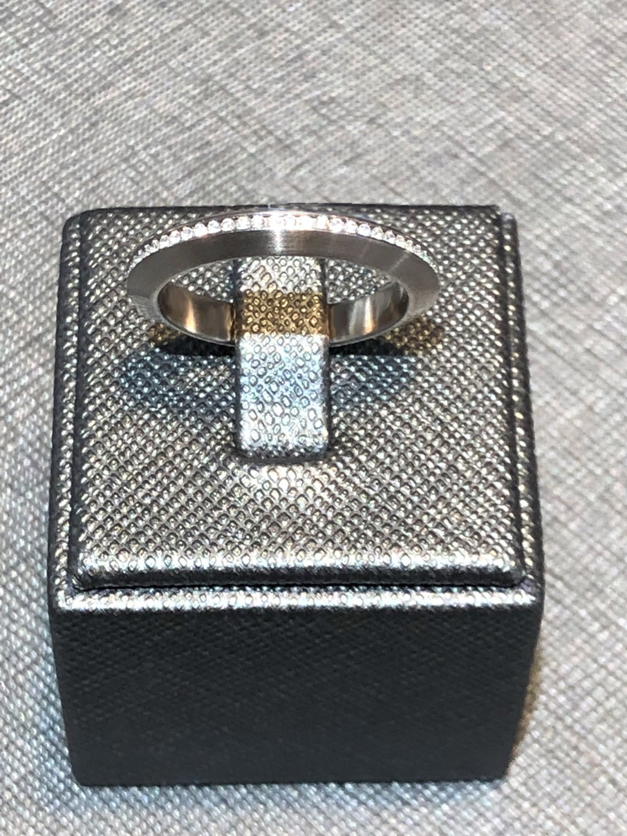 0,256ct. Memoire Brillant Ring 750/- Graugold EXR4084