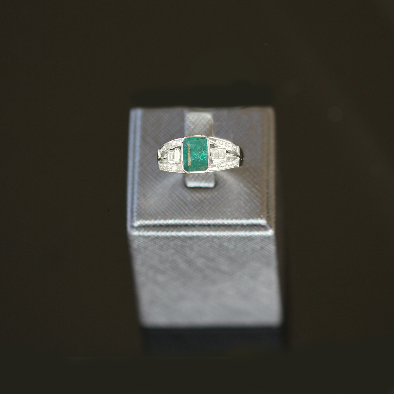 46 Smaragd Brillant Damen Ring aus 750/- Gold EXR4127