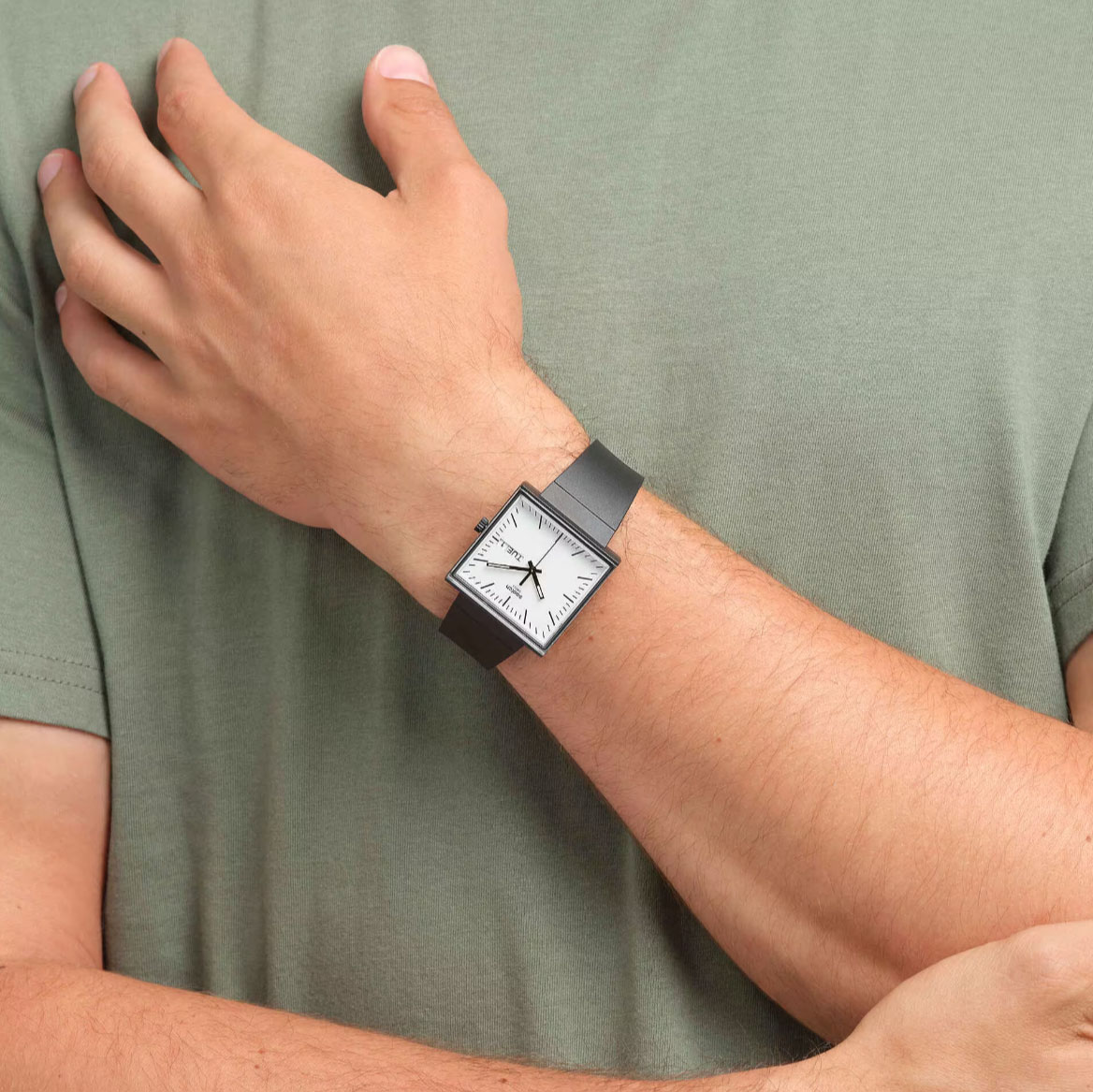 Swatch What If ...Black? SO34B700