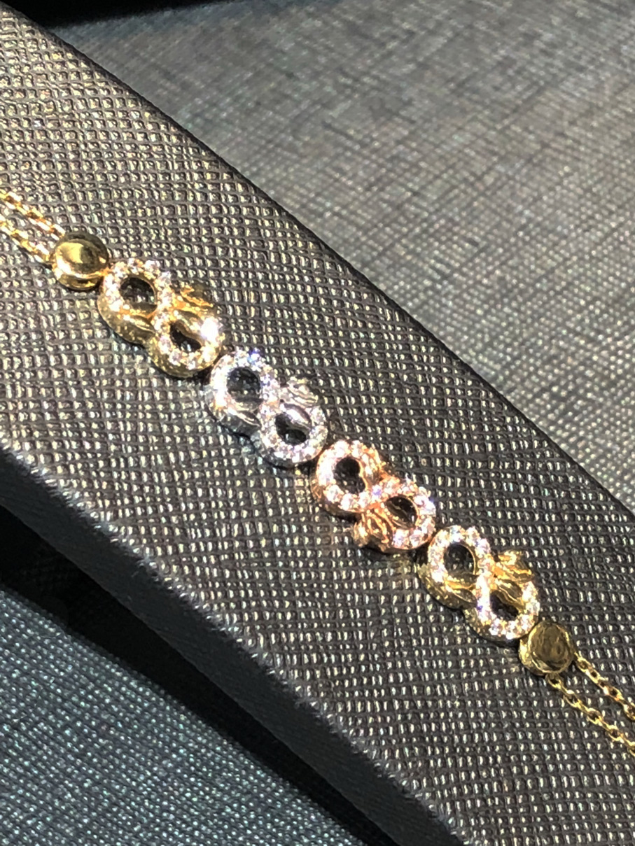 Infinity Armband aus 585er Gold EXB4066