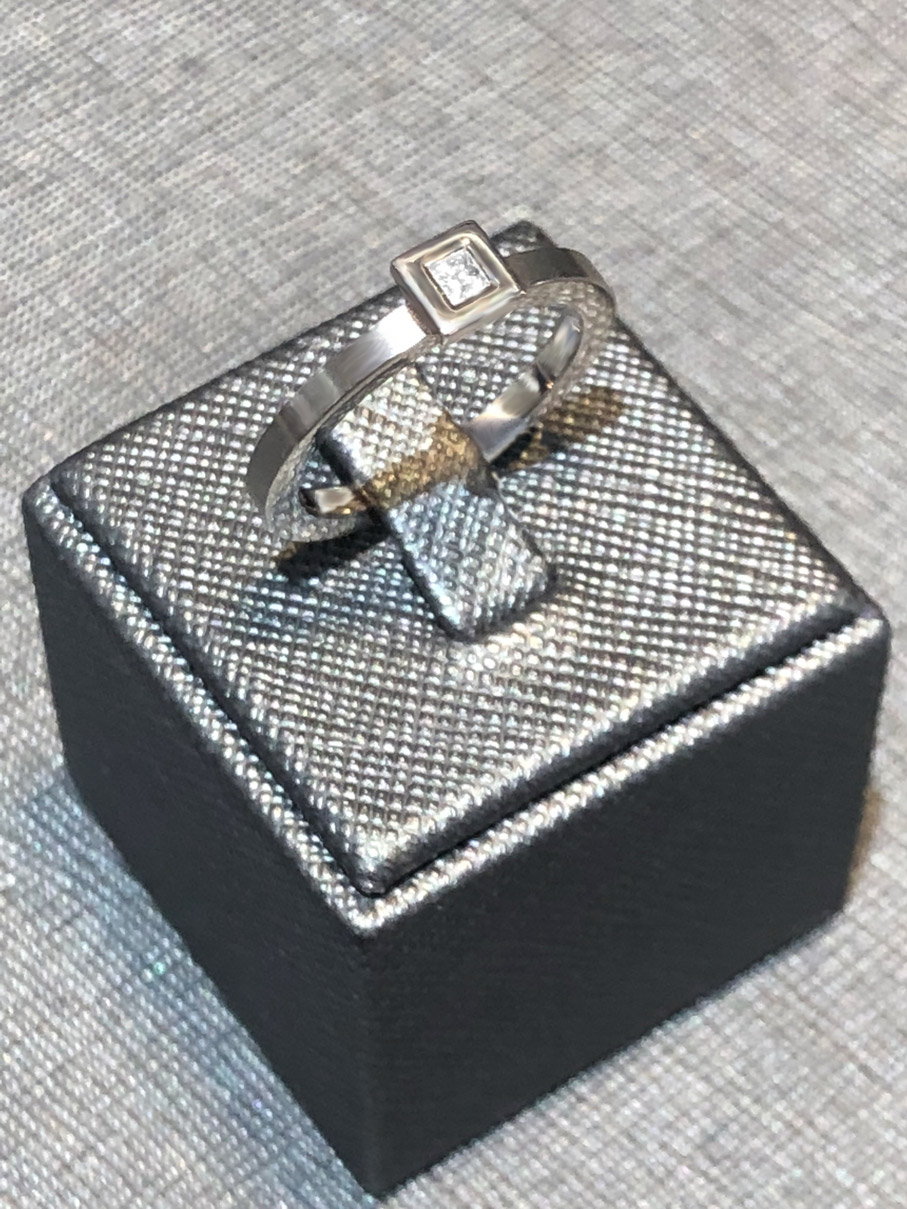Princess Cut Diamant Ring 750/- Graugold EXR4078