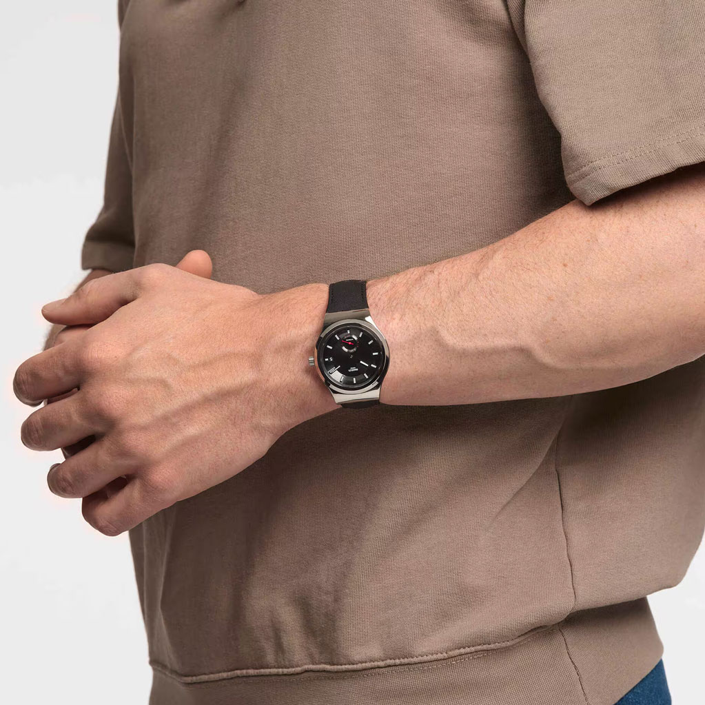 Swatch Petite Seconde Black SY23S400