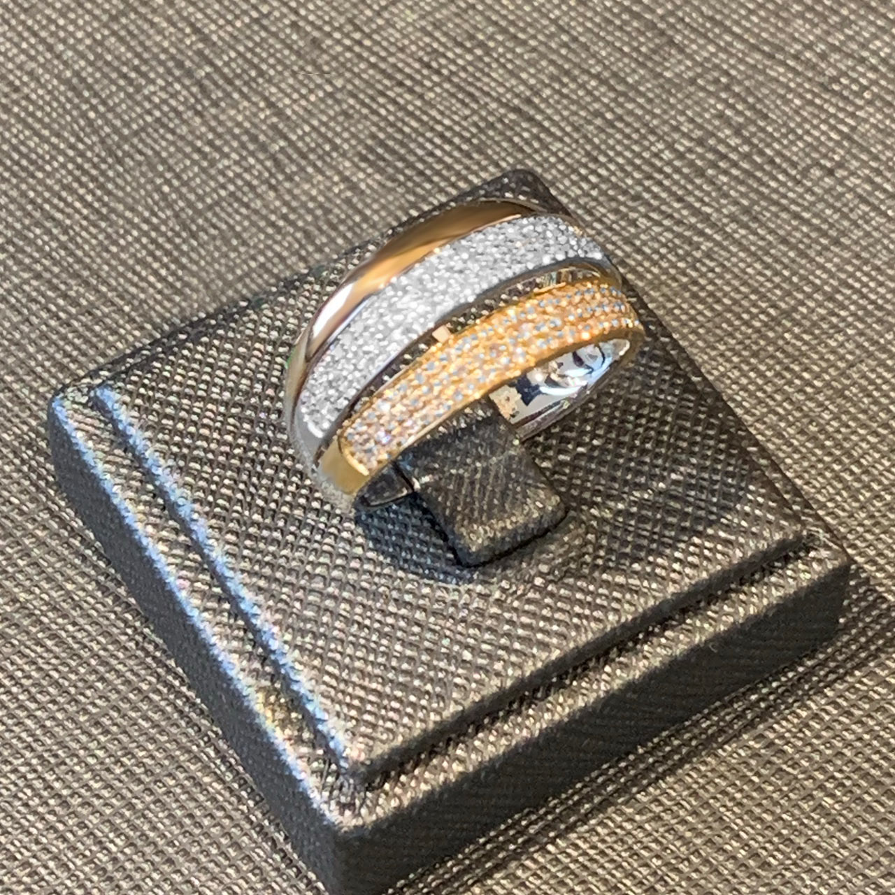 Pavée Diamantring 750/- Gold EXR4171