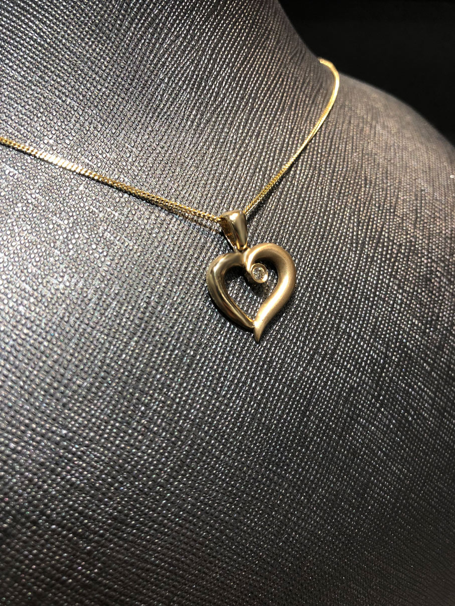 0,05ct. Diamant Herz Collier 585/- Gold EXC4045